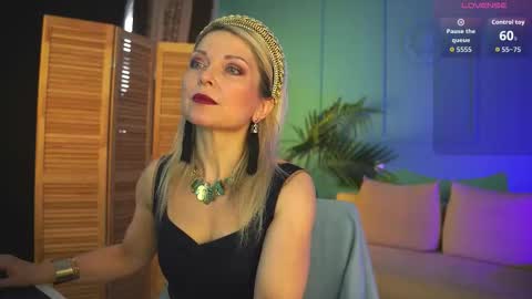 Gloria online show from 10/28/25, 11:14