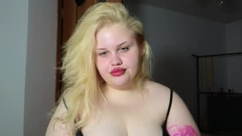Snapshot of gloria_thomas chatting on 05/30/26, 09:01 gloria_thomas online show from 05/30/26, 09:01
