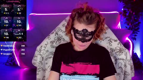 gloriagrays online show from 01/21/25, 04:21
