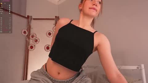 Eloise  online show from 11/02/25, 03:58