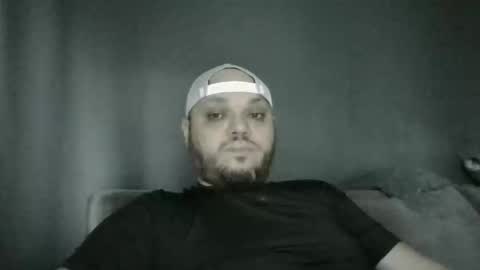 Snapshot of glusgan chatting on 10/16/25, 07:09 Your boy online show from 10/16/25, 07:09