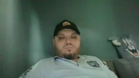 Snapshot of glusgan chatting on 10/22/25, 09:20 Your boy online show from 10/22/25, 09:20