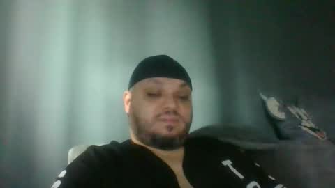 Snapshot of glusgan chatting on 10/27/25, 07:56 Your boy online show from 10/27/25, 07:56