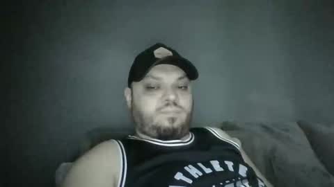 Snapshot of glusgan chatting on 11/12/25, 08:04 Your boy online show from 11/12/25, 08:04