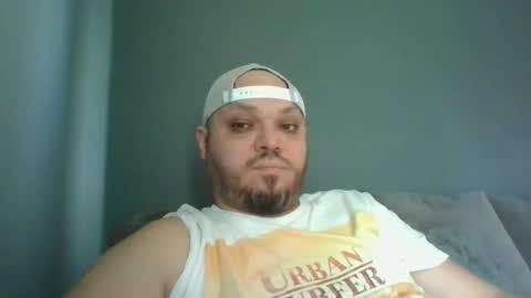 Snapshot of glusgan chatting on 11/26/25, 09:10 Your boy online show from 11/26/25, 09:10