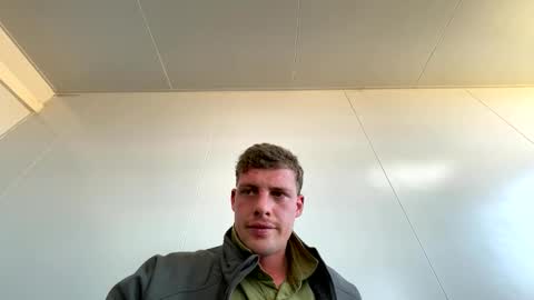 Snapshot of gman584114 chatting on 06/05/26, 12:22 gman584114 online show from 06/05/26, 12:22