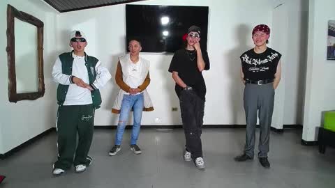 Snapshot of gnecos chatting on 11/07/25, 06:19 THOMAS AND DAMIAND online show from 11/07/25, 06:19