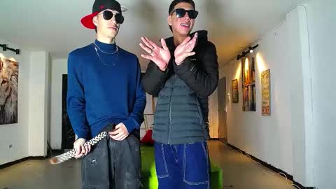 Snapshot of gnecos chatting on 11/17/25, 06:14 THOMAS AND DAMIAND online show from 11/17/25, 06:14