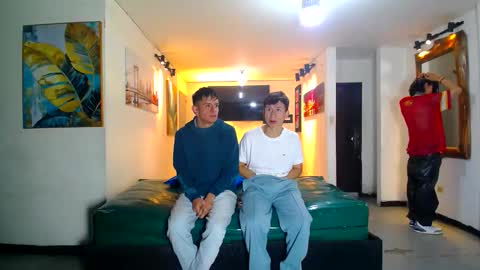 THOMAS AND DAMIAND online show from 05/20/26, 01:17