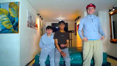 THOMAS AND DAMIAND online show from 05/22/26, 01:06