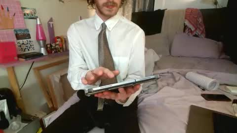 Snapshot of gnickname chatting on 05/24/26, 12:59 gnickname online show from 05/24/26, 12:59