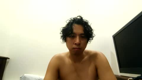 Snapshot of gnik8124 chatting on 05/27/26, 10:01 gnik8124 online show from 05/27/26, 10:01