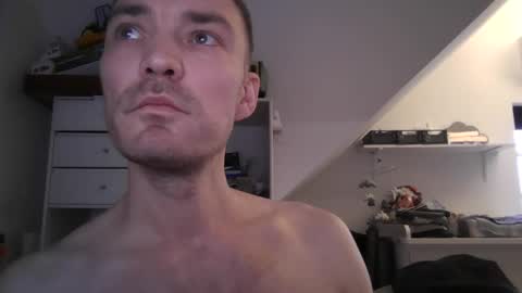 Snapshot of gnusmas4you chatting on 01/25/25, 09:15 Gnusmas4you online show from 01/25/25, 09:15