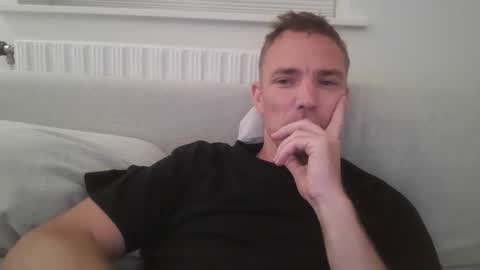 Snapshot of gnusmas4you chatting on 10/11/25, 10:52 Gnusmas4you online show from 10/11/25, 10:52