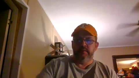 Snapshot of gobey33 chatting on 10/11/25, 12:21 IDKIDCIDGAF online show from 10/11/25, 12:21