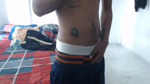 Snapshot of god_chinolatino chatting on 05/06/26, 12:54 god_chinolatino online show from 05/06/26, 12:54