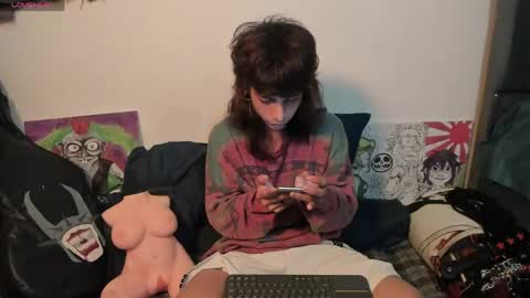 Snapshot of god_dereck chatting on 05/12/26, 09:17 god_dereck online show from 05/12/26, 09:17