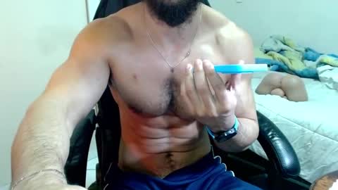 Snapshot of god_hunkules chatting on 10/04/25, 03:32 god hunkules online show from 10/04/25, 03:32