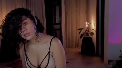 Elena online show from 07/20/26, 12:03