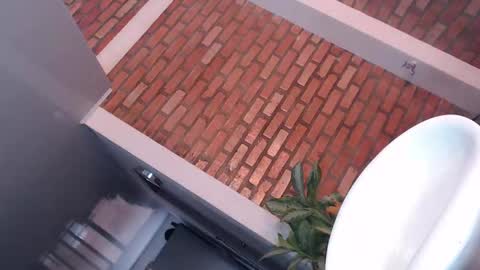 daniela online show from 11/09/25, 06:06