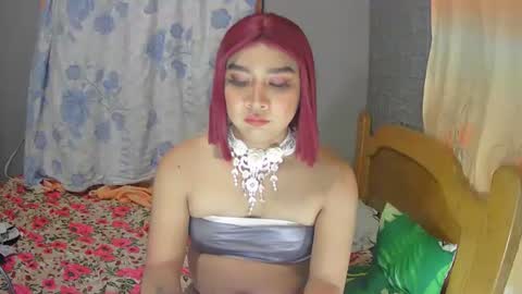 Snapshot of goddesrealcum chatting on 02/17/25, 11:44 goddesrealcum online show from 02/17/25, 11:44