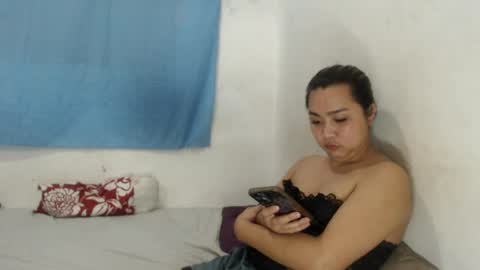 Snapshot of goddesrealcum chatting on 07/13/26, 04:43 goddesrealcum online show from 07/13/26, 04:43