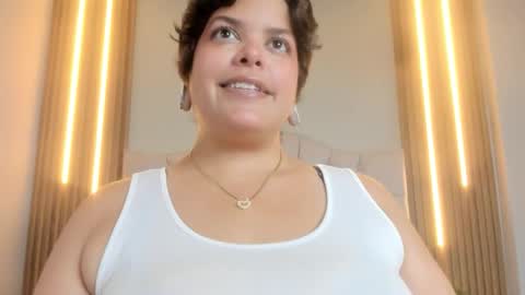 Snapshot of goddess_arethaozz chatting on 03/12/26, 04:24 Aretha online show from 03/12/26, 04:24