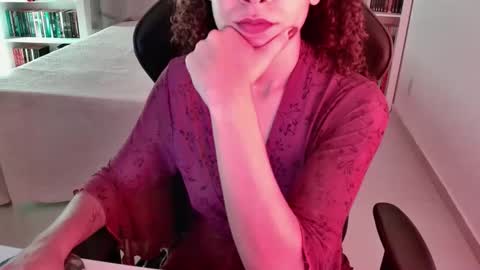 Snapshot of goddess_artemis_ chatting on 11/25/25, 11:27 Fauna online show from 11/25/25, 11:27