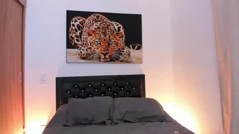 Snapshot of goddess_eli77 chatting on 11/15/25, 02:31 goddess_eli77 online show from 11/15/25, 02:31