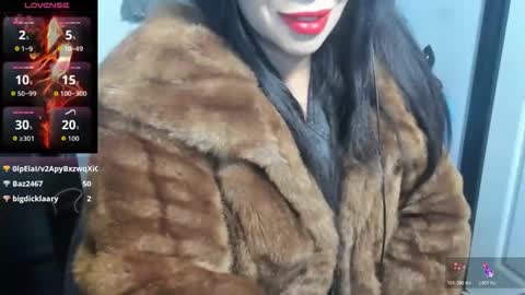 Snapshot of goddess_kimberley chatting on 11/20/25, 01:33 Goddess Kimberley online show from 11/20/25, 01:33