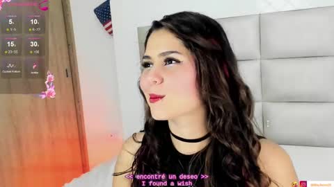 Snapshot of goddess_mia2 chatting on 10/05/25, 03:05 Mia online show from 10/05/25, 03:05