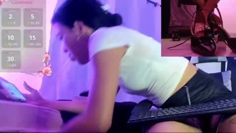 Snapshot of goddess_valen chatting on 03/09/26, 03:43 goddess_valen online show from 03/09/26, 03:43