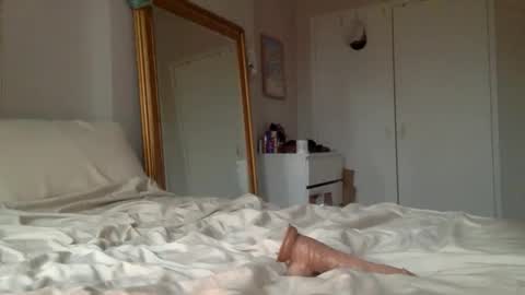 Snapshot of goddessadriannaluna chatting on 12/02/25, 06:25 Goddess Adrianna online show from 12/02/25, 06:25