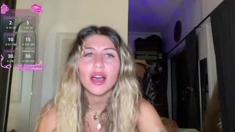 Snapshot of goddessdove chatting on 04/08/26, 11:43 GoddessDove online show from 04/08/26, 11:43