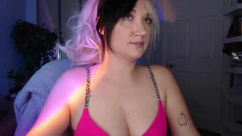 Snapshot of goddessemmy chatting on 02/05/26, 04:50 Goddess Emmy online show from 02/05/26, 04:50