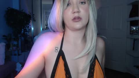 Snapshot of goddessemmy chatting on 04/09/26, 05:29 Goddess Emmy online show from 04/09/26, 05:29
