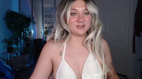 Snapshot of goddessemmy chatting on 05/20/26, 06:30 Goddess Emmy online show from 05/20/26, 06:30