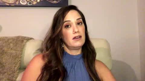 Snapshot of goddessfiore chatting on 10/24/25, 01:03 Goddess Fiore online show from 10/24/25, 01:03