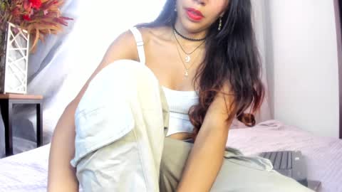 Julieta online show from 01/22/25, 07:13