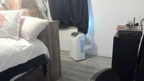 Snapshot of goddesskallie chatting on 07/22/26, 04:21 Kallie online show from 07/22/26, 04:21