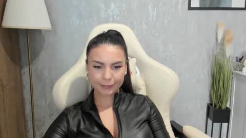 Mistress online show from 09/17/25, 03:14