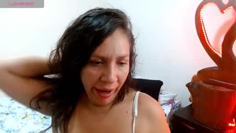  Naih Reyes online show from 12/15/24, 10:50