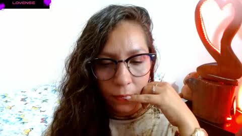 Naih Reyes online show from 12/27/24, 06:57