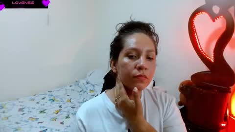  Naih Reyes online show from 12/30/24, 05:15