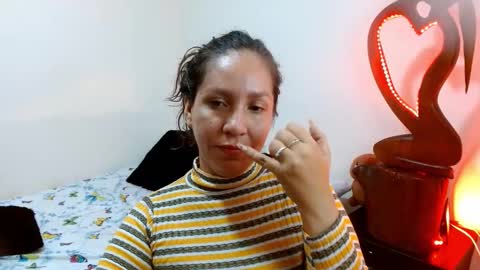  Naih Reyes online show from 12/31/24, 04:16