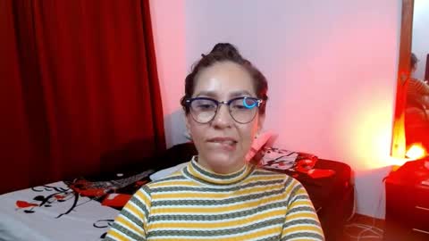  Naih Reyes online show from 02/18/25, 06:15