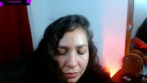  Naih Reyes online show from 03/07/25, 04:35