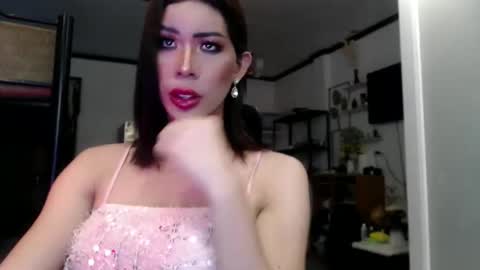 Eva online show from 02/08/25, 02:58