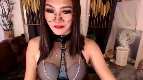 quinnie online show from 03/08/25, 01:28