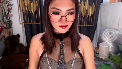 quinnie online show from 03/10/25, 12:18